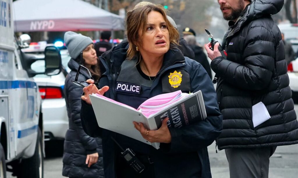 Who is the highest-paid actor on Law & Order: SVU?